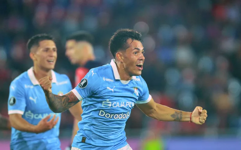 Sporting Cristal gana con susto a Juan Pablo II